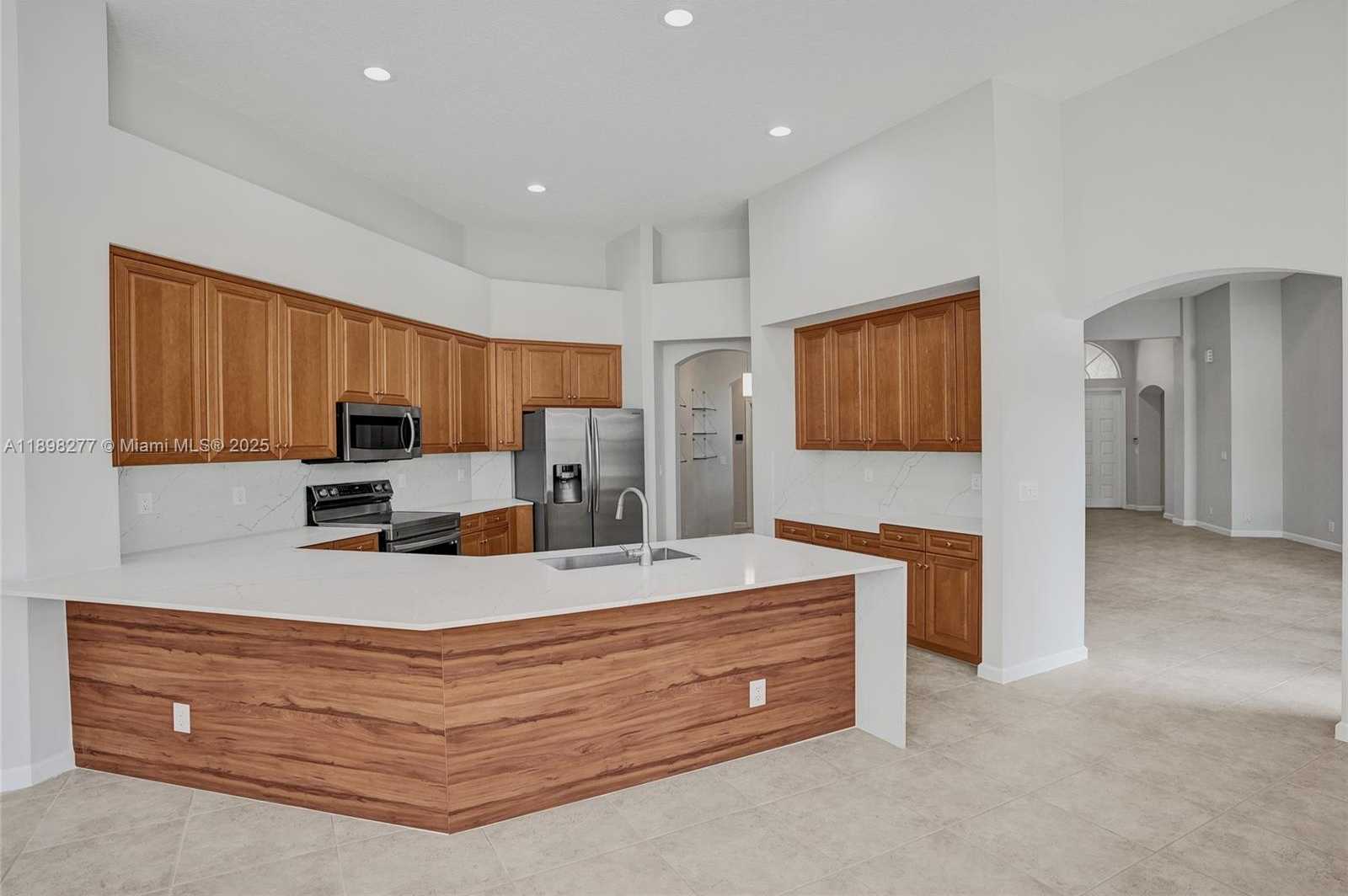 Small Image of 2553 JARDIN MNR, Weston Number 17