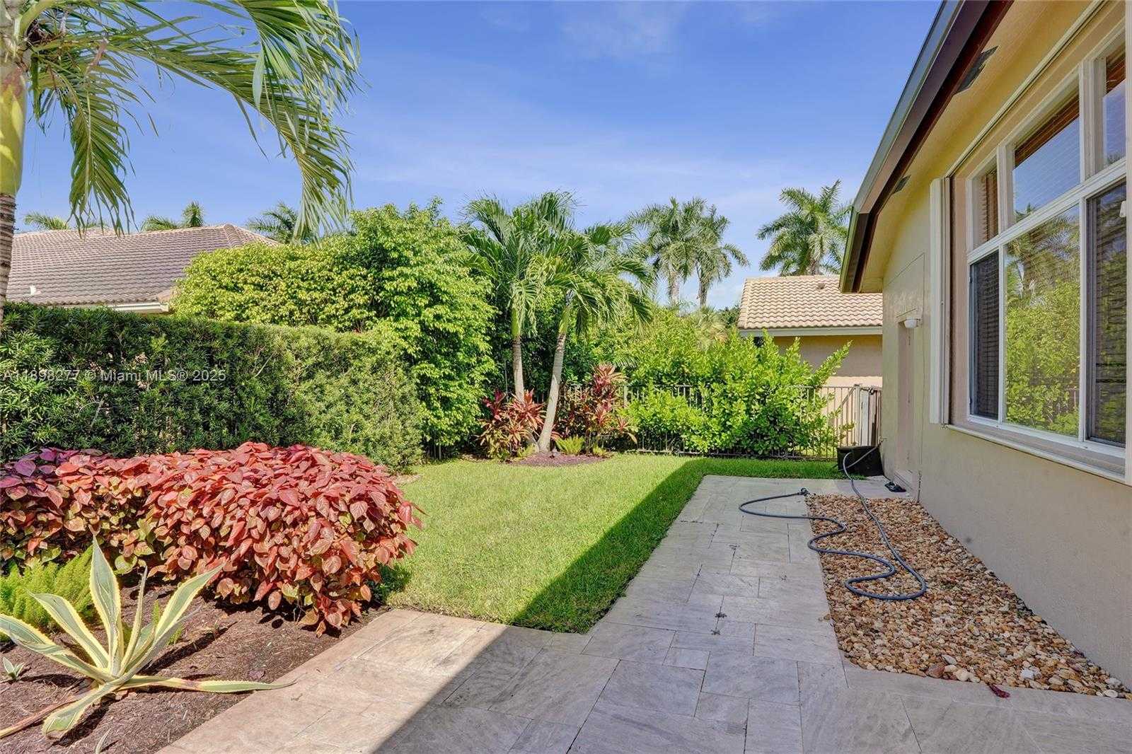 Small Image of 2553 JARDIN MNR, Weston Number 48