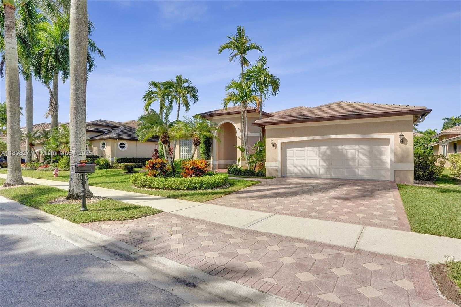 Small Image of 2553 JARDIN MNR, Weston Number 5