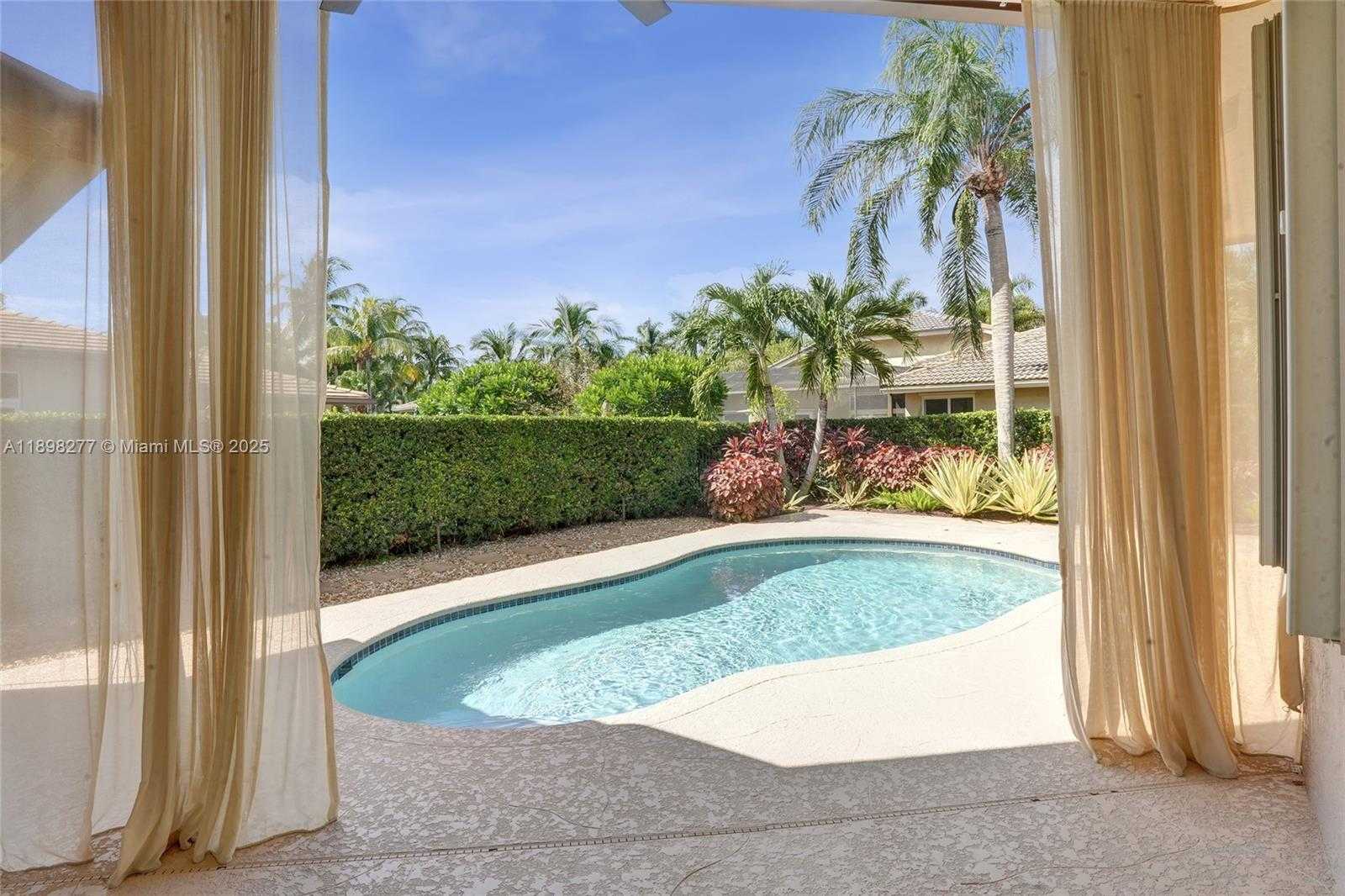 Small Image of 2553 JARDIN MNR, Weston Number 50