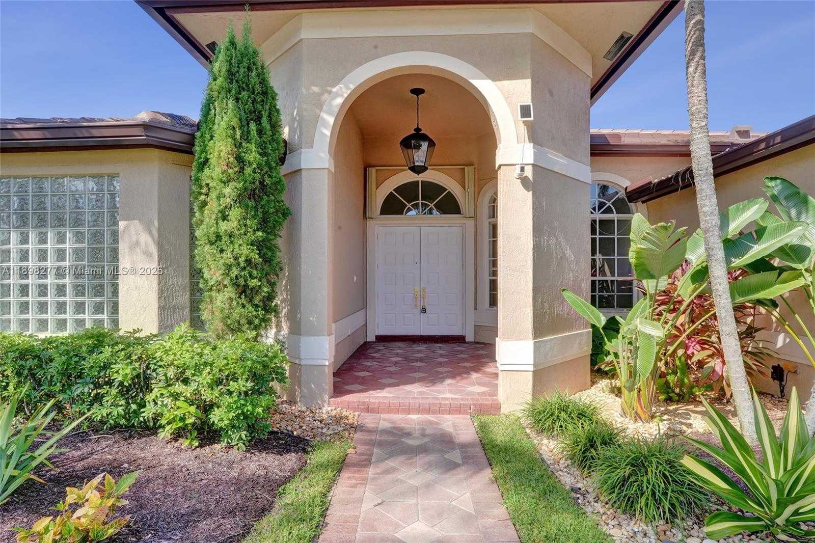 Small Image of 2553 JARDIN MNR, Weston Number 7