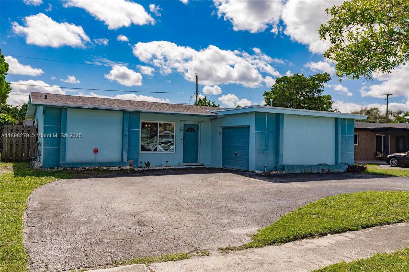 Small Image of 8480 NORTH WEST 29TH ST, Sunrise Number 4