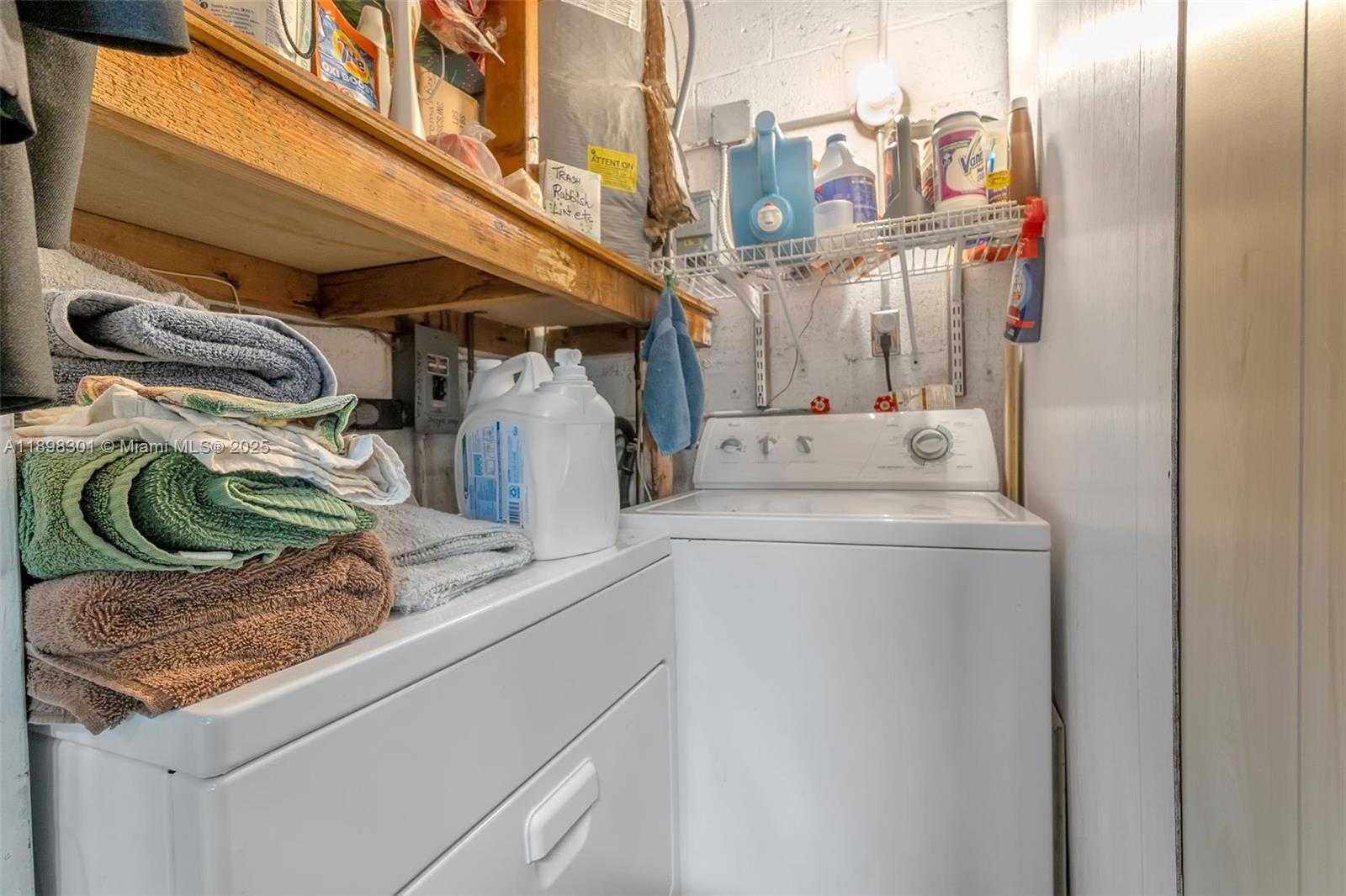 Small Image of 2631 FLAMINGO LN, Fort Lauderdale Number 31