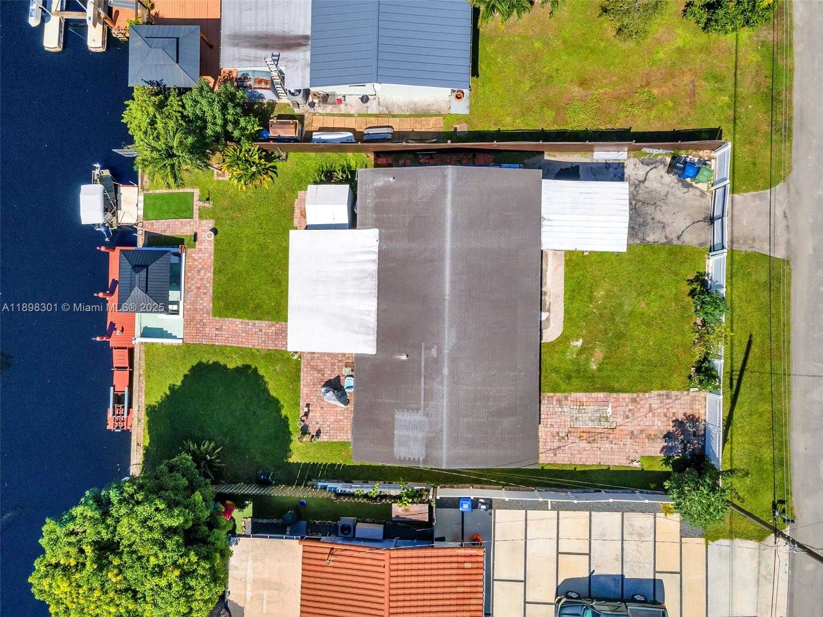 Small Image of 2631 FLAMINGO LN, Fort Lauderdale Number 32
