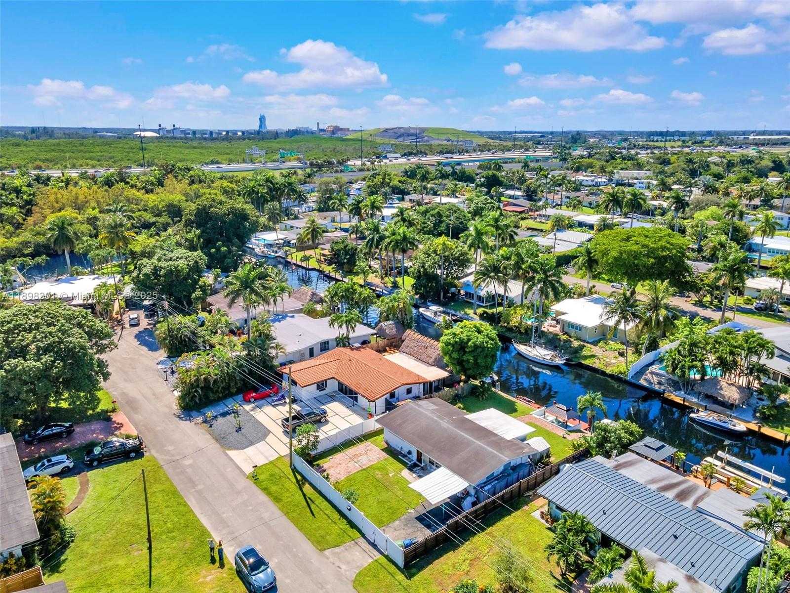 Small Image of 2631 FLAMINGO LN, Fort Lauderdale Number 34