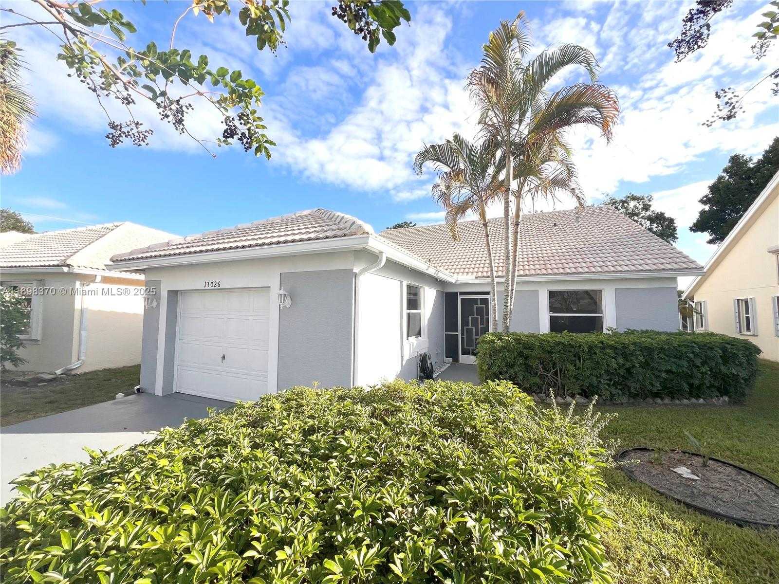 Small Image of 13026 HAMPTON LAKES CIR, Boynton Beach Number 21