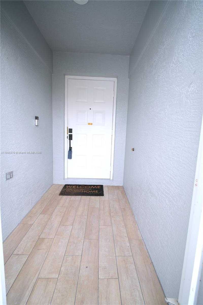 Small Image of 13026 HAMPTON LAKES CIR, Boynton Beach Number 22