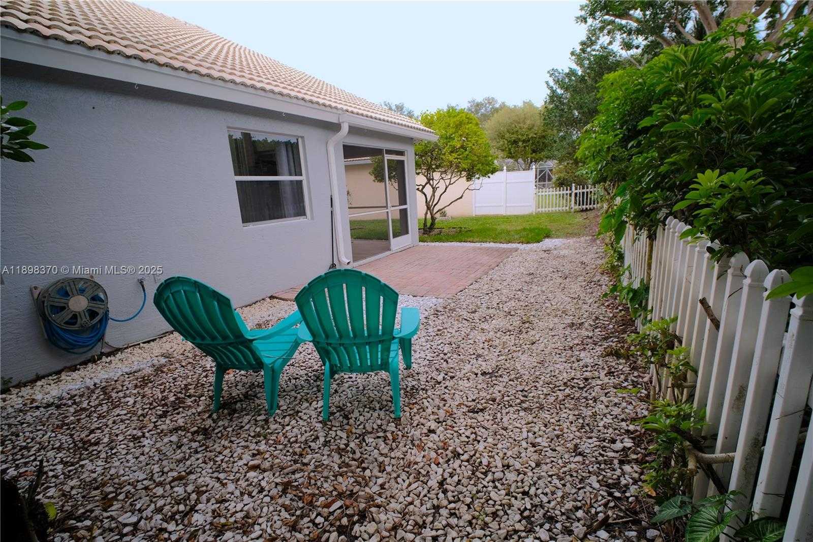 Small Image of 13026 HAMPTON LAKES CIR, Boynton Beach Number 28