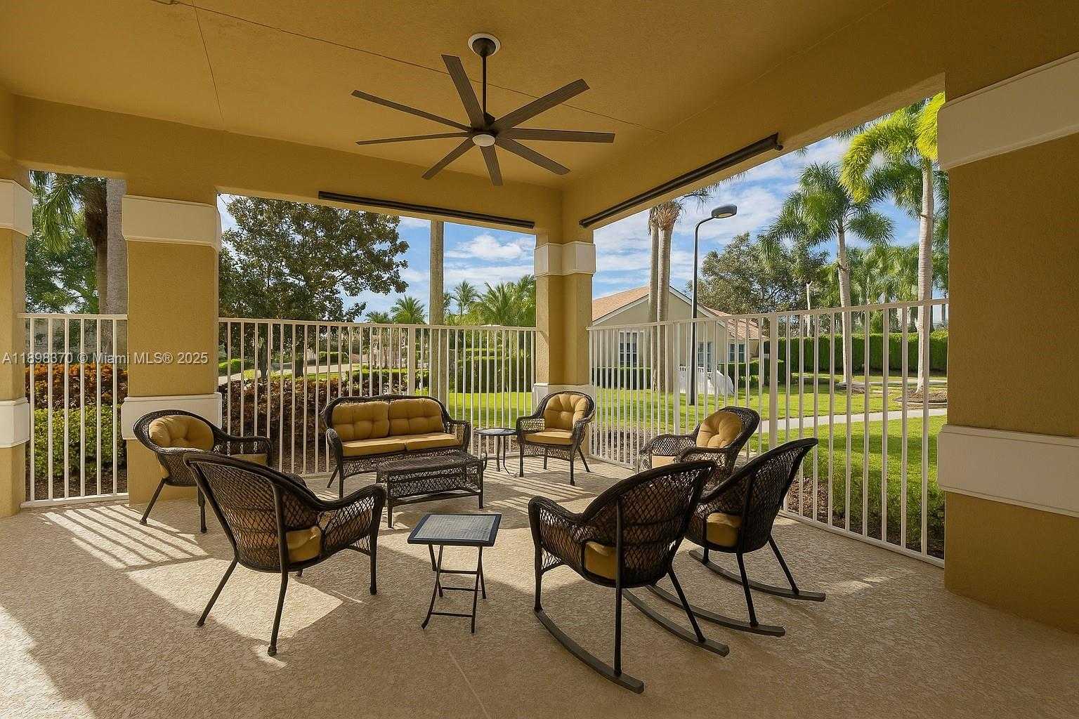 Small Image of 13026 HAMPTON LAKES CIR, Boynton Beach Number 30