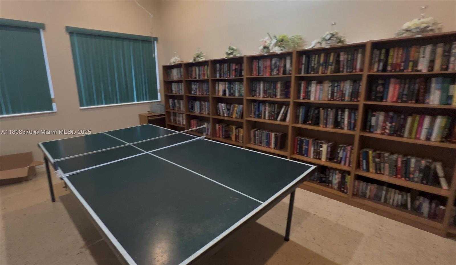 Small Image of 13026 HAMPTON LAKES CIR, Boynton Beach Number 34