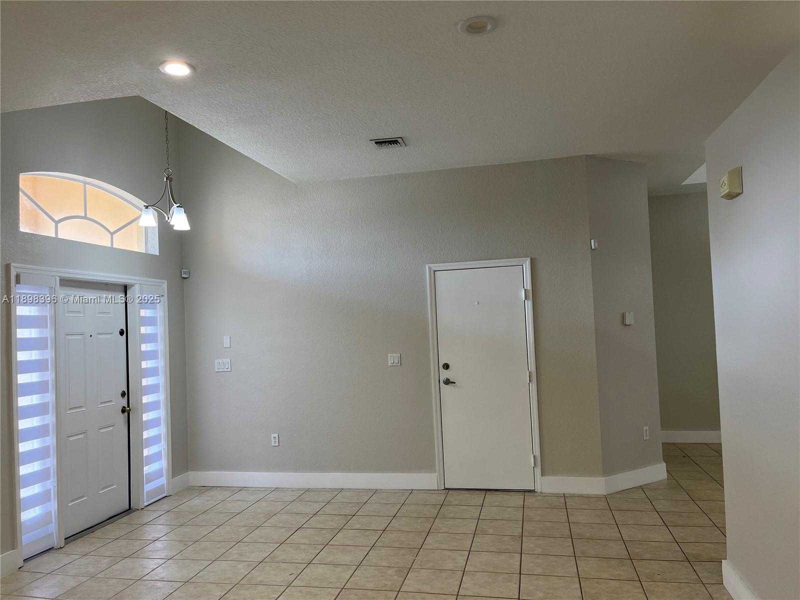 Small Image of 15205 SOUTH WEST 13TH TER, Miami Number 5
