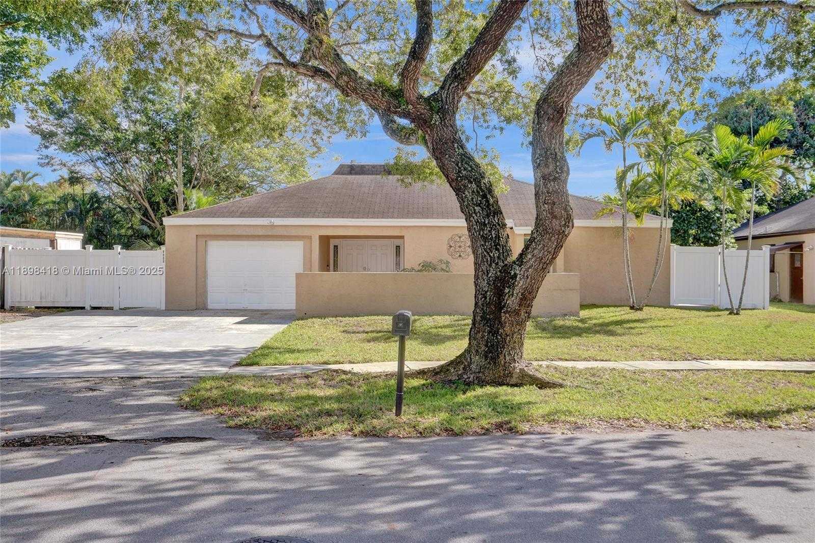 Small Image of 9440 SOUTH WEST 49TH PL, Cooper City Number 7