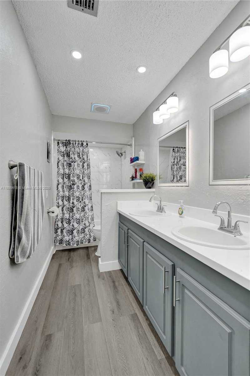 Small Image of 9440 SOUTH WEST 49TH PL, Cooper City Number 77