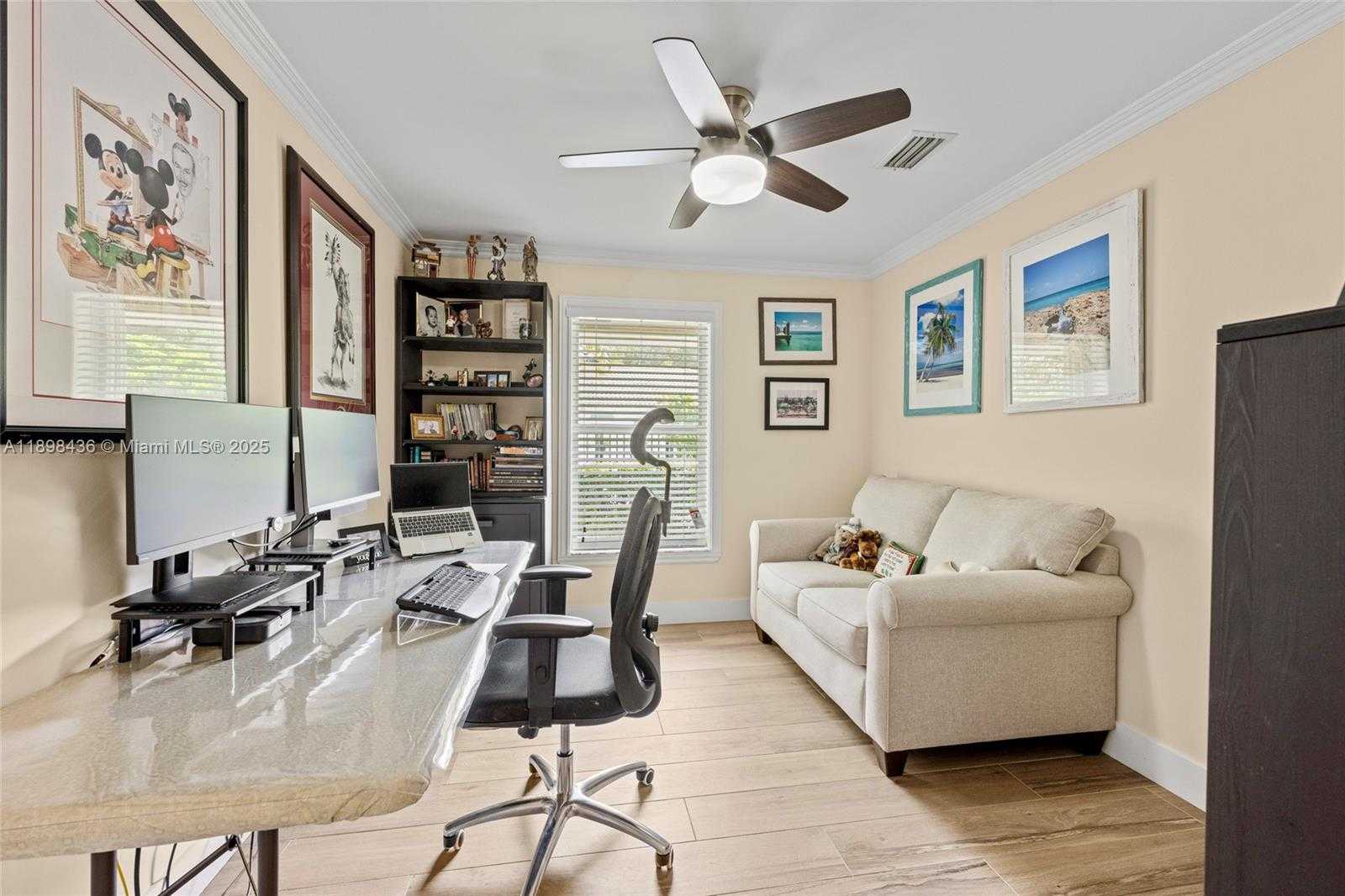 Small Image of 985 SPOONBILL CIR, Weston Number 14