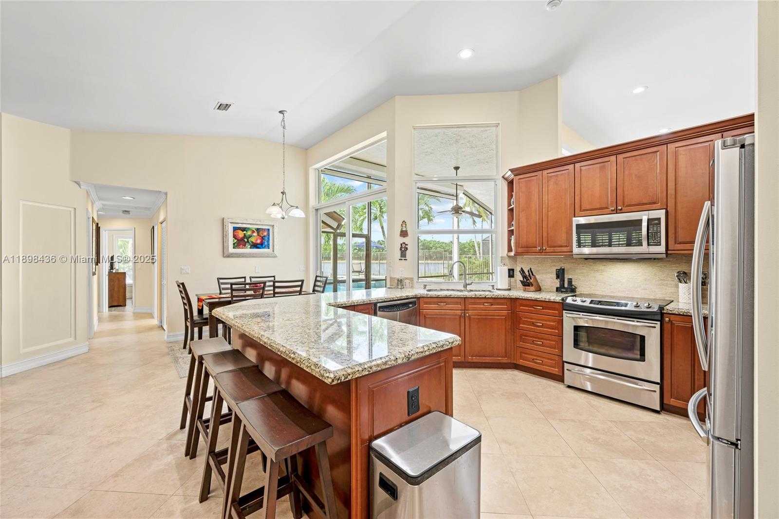 Small Image of 985 SPOONBILL CIR, Weston Number 17
