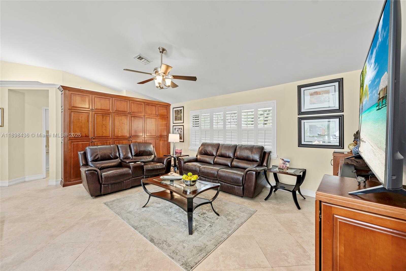 Small Image of 985 SPOONBILL CIR, Weston Number 18