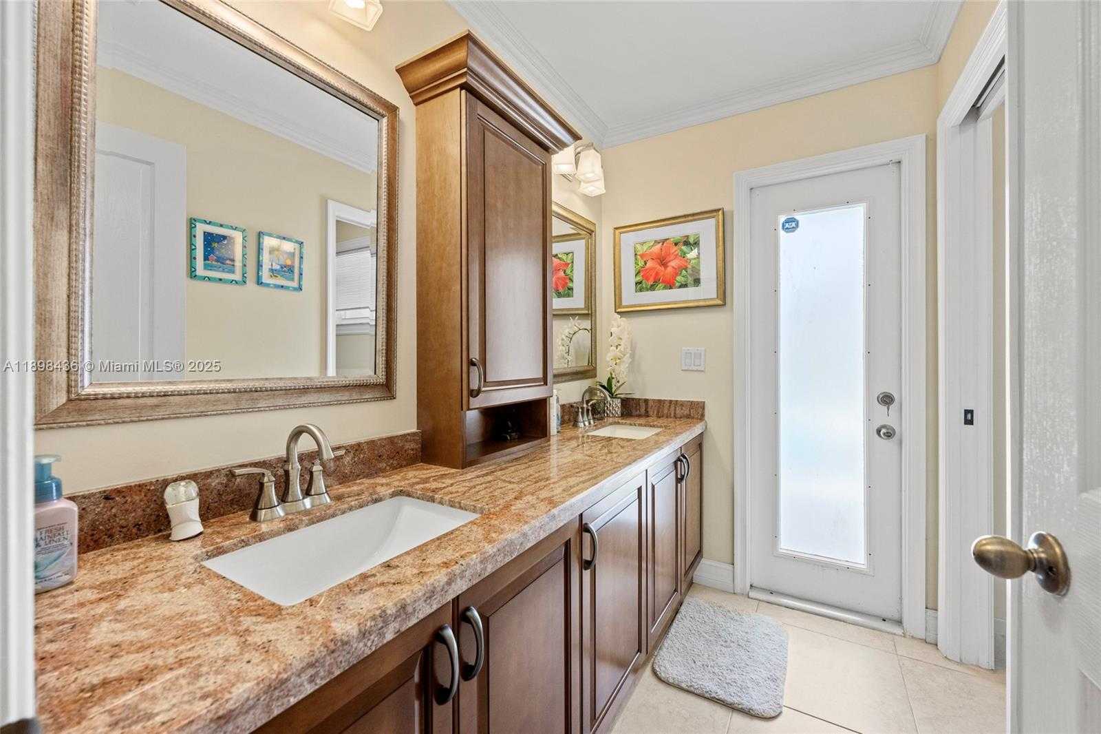 Small Image of 985 SPOONBILL CIR, Weston Number 22