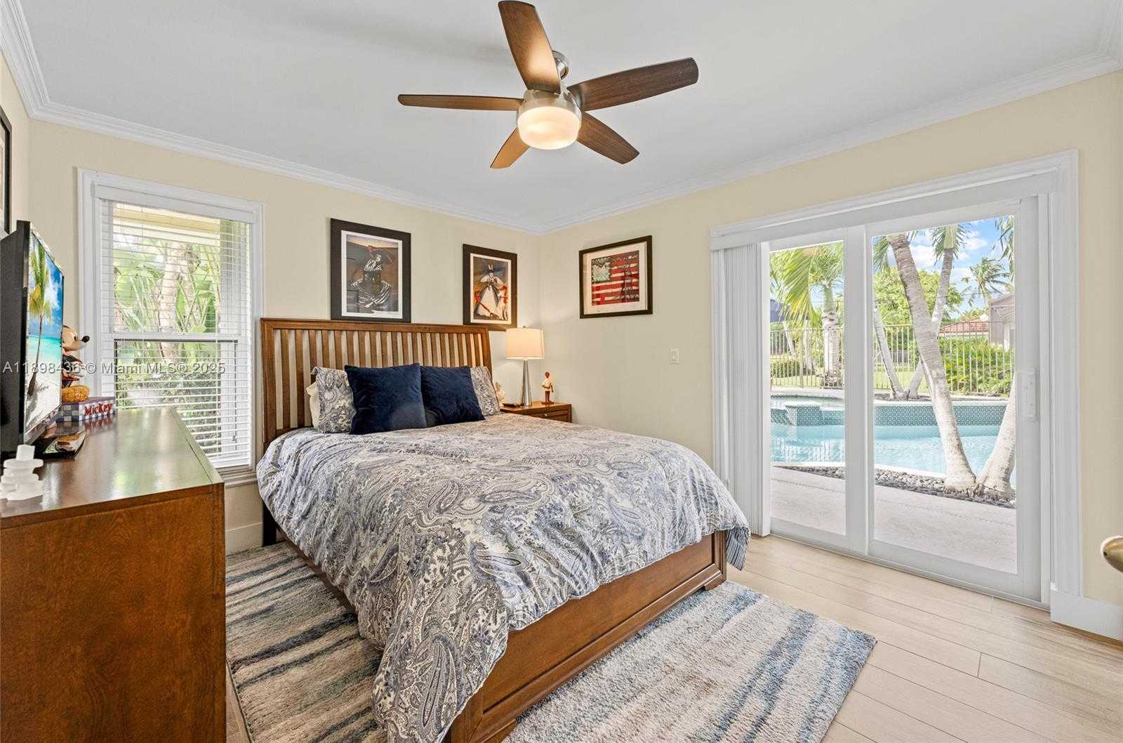 Small Image of 985 SPOONBILL CIR, Weston Number 24