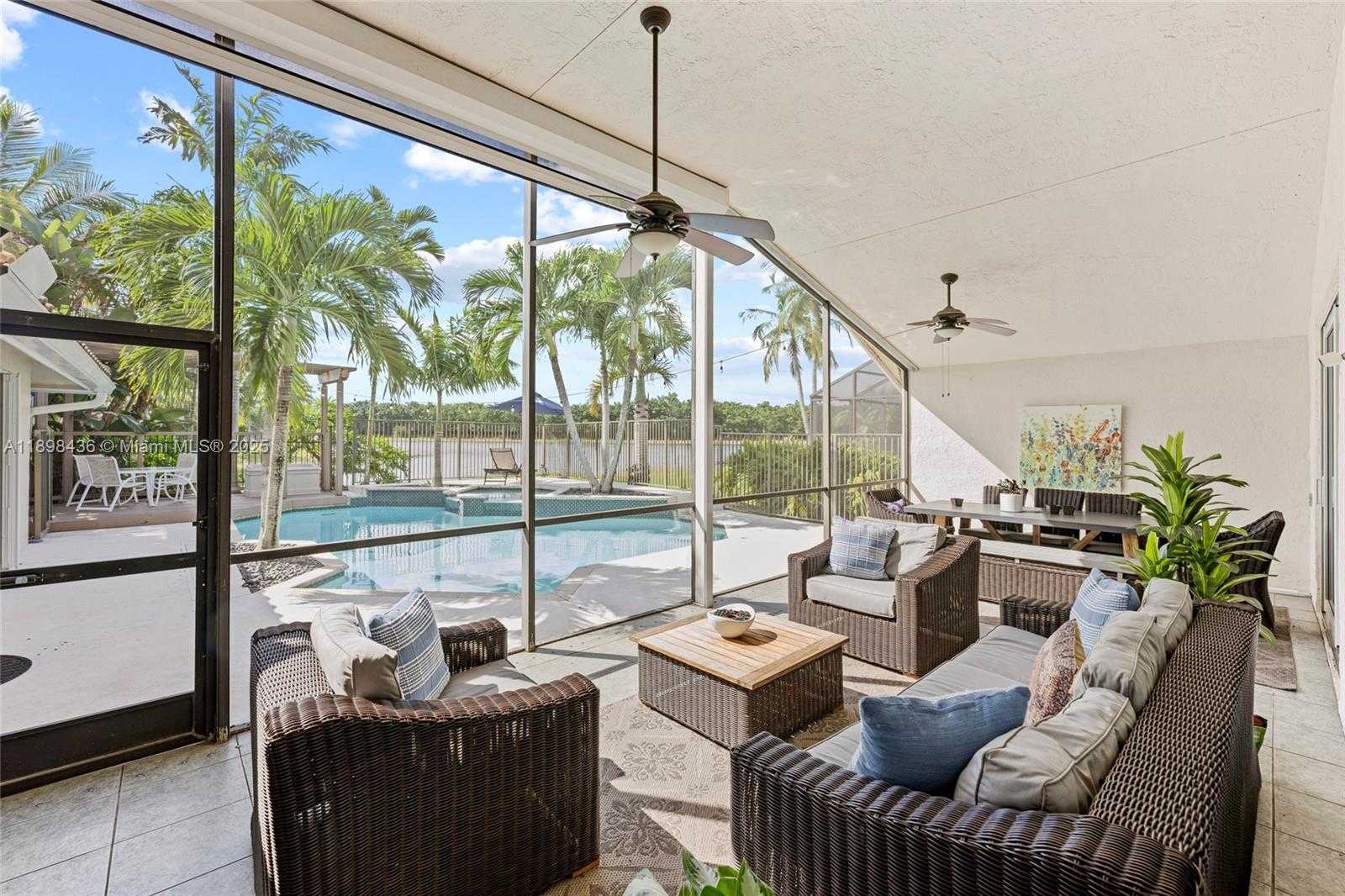 Small Image of 985 SPOONBILL CIR, Weston Number 29