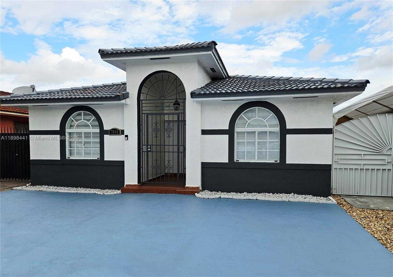 Small Image of 7645 WEST 34 LN, Hialeah Number 2