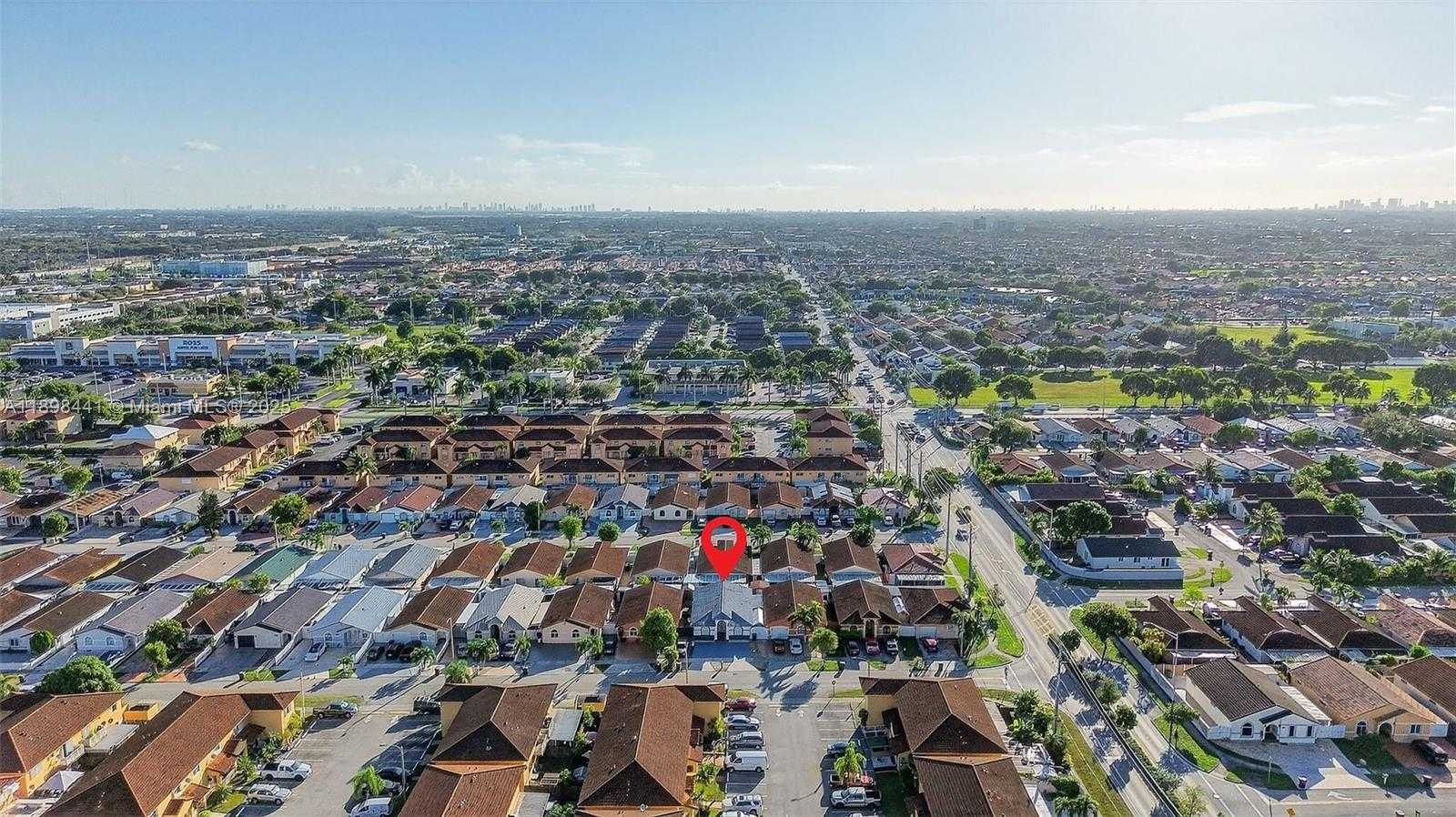 Small Image of 7645 WEST 34 LN, Hialeah Number 22