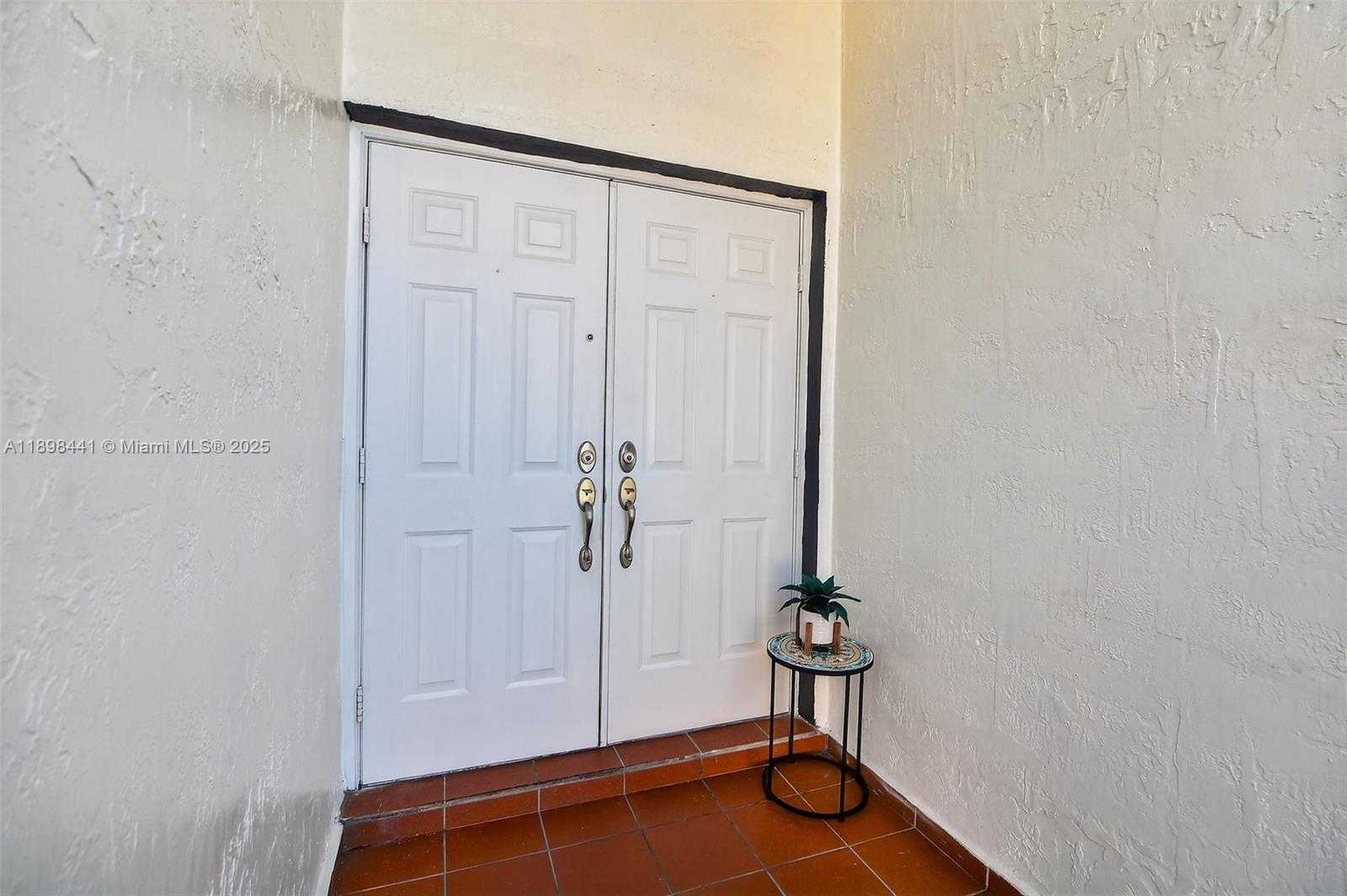 Small Image of 7645 WEST 34 LN, Hialeah Number 3