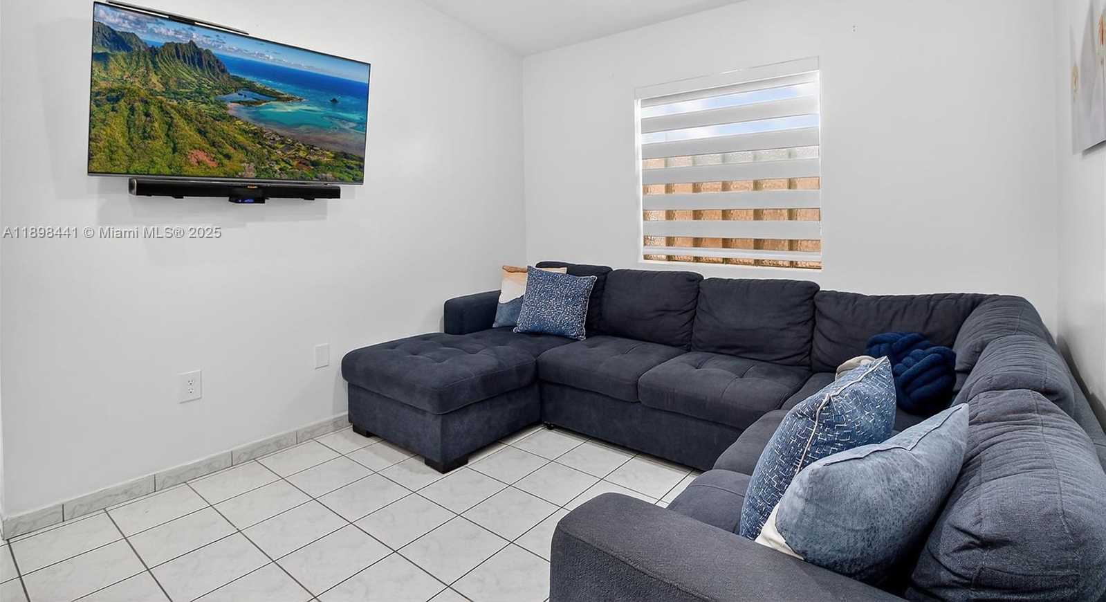 Small Image of 7645 WEST 34 LN, Hialeah Number 6