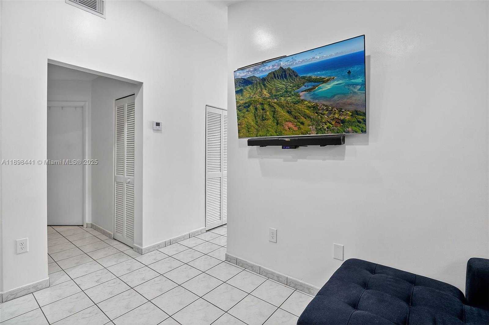 Small Image of 7645 WEST 34 LN, Hialeah Number 7