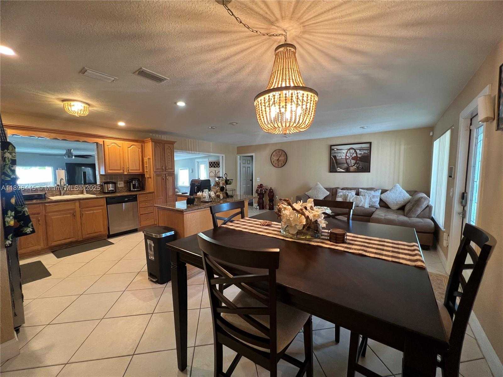 Small Image of 11370 NORTH WEST 46TH PL, Sunrise Number 13