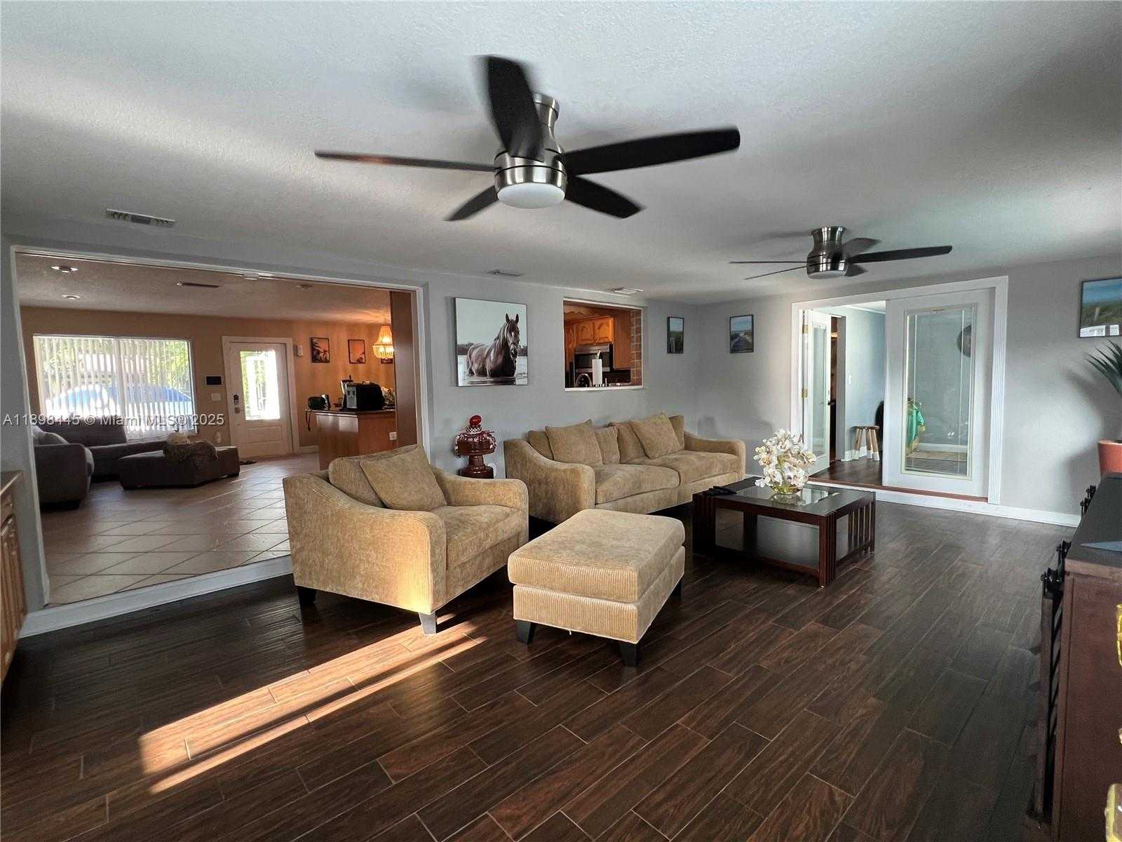 Small Image of 11370 NORTH WEST 46TH PL, Sunrise Number 16