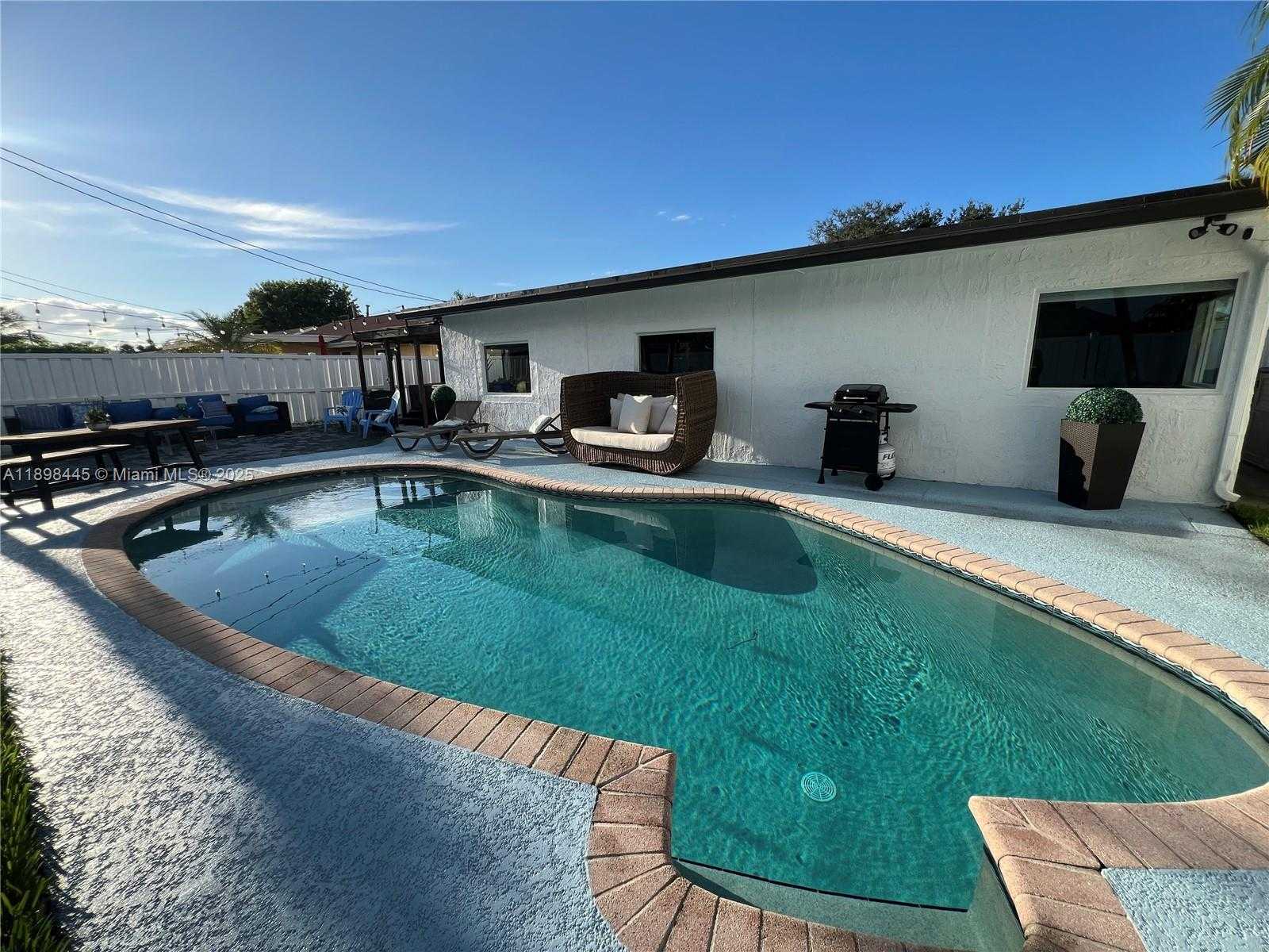 Small Image of 11370 NORTH WEST 46TH PL, Sunrise Number 30