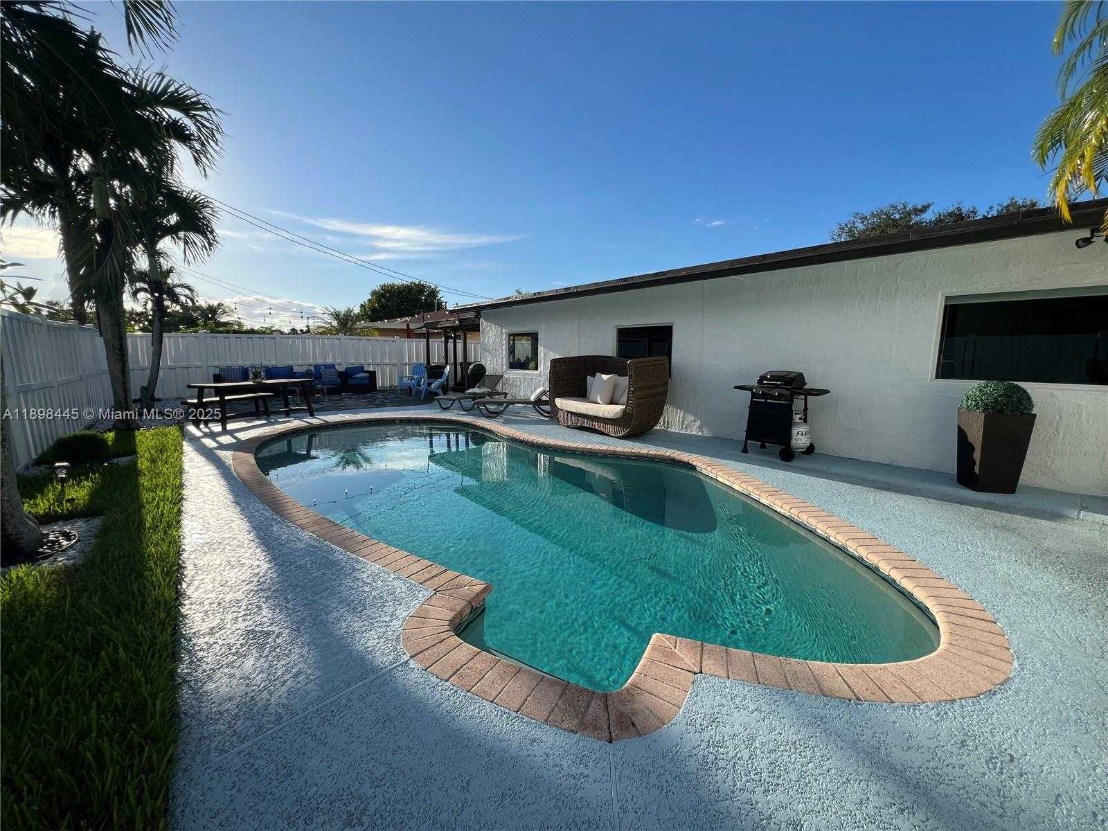 Small Image of 11370 NORTH WEST 46TH PL, Sunrise Number 31