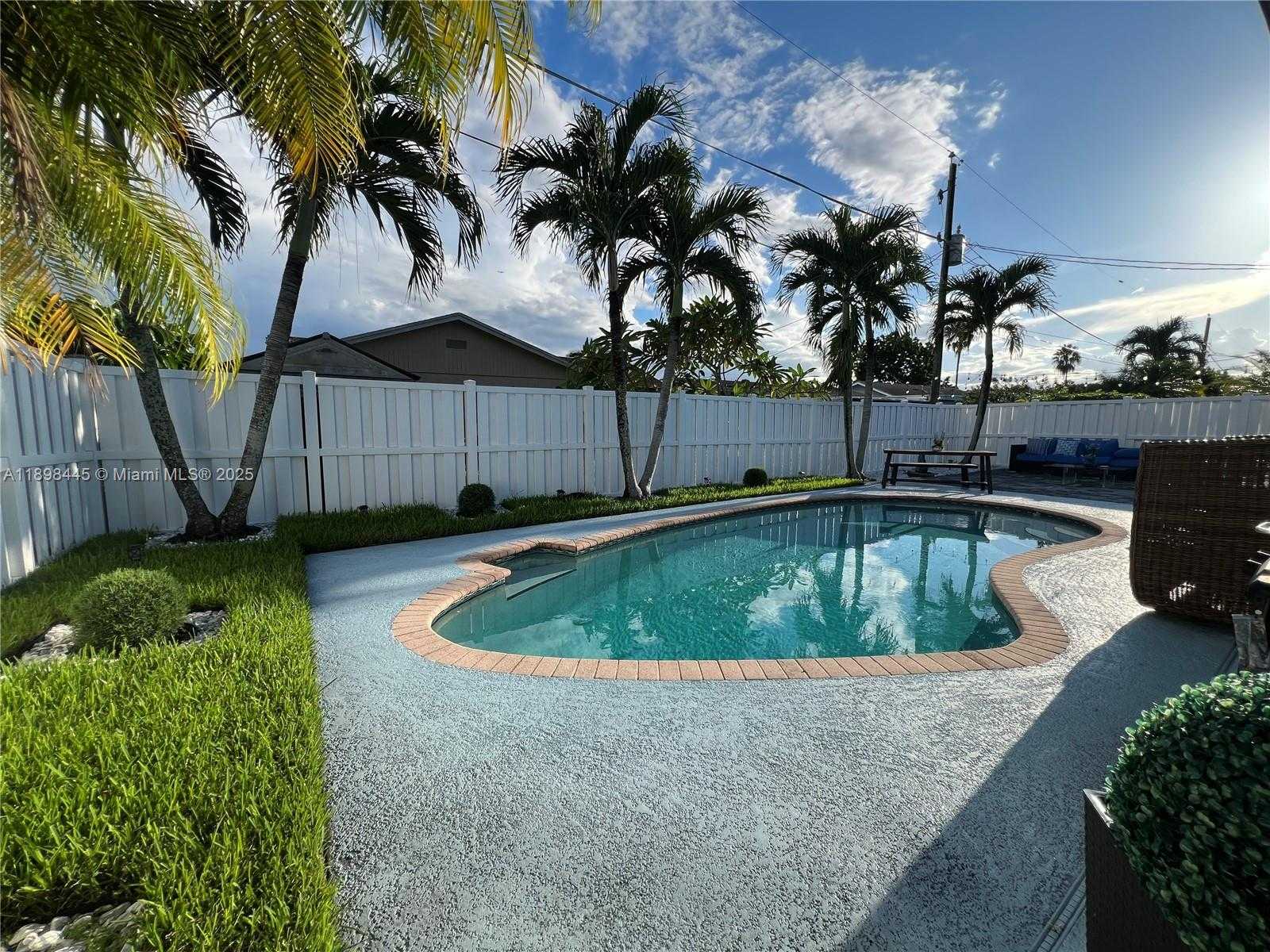 Small Image of 11370 NORTH WEST 46TH PL, Sunrise Number 34