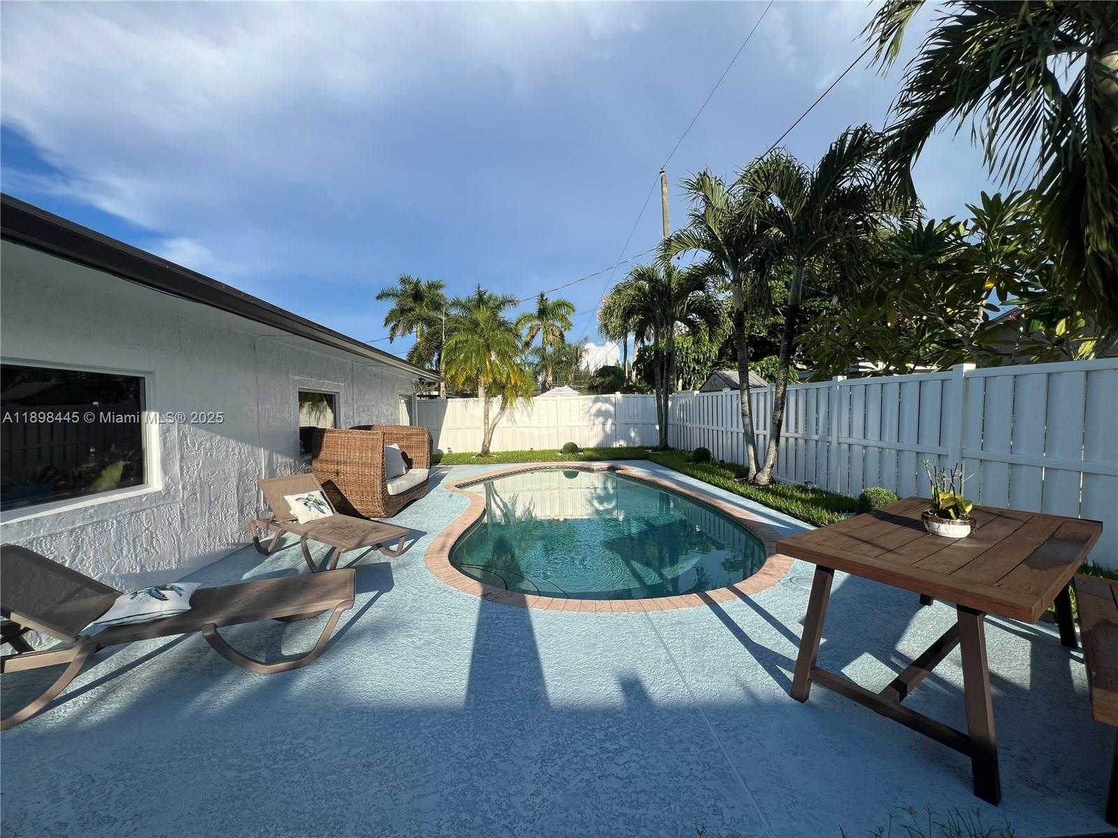 Small Image of 11370 NORTH WEST 46TH PL, Sunrise Number 36