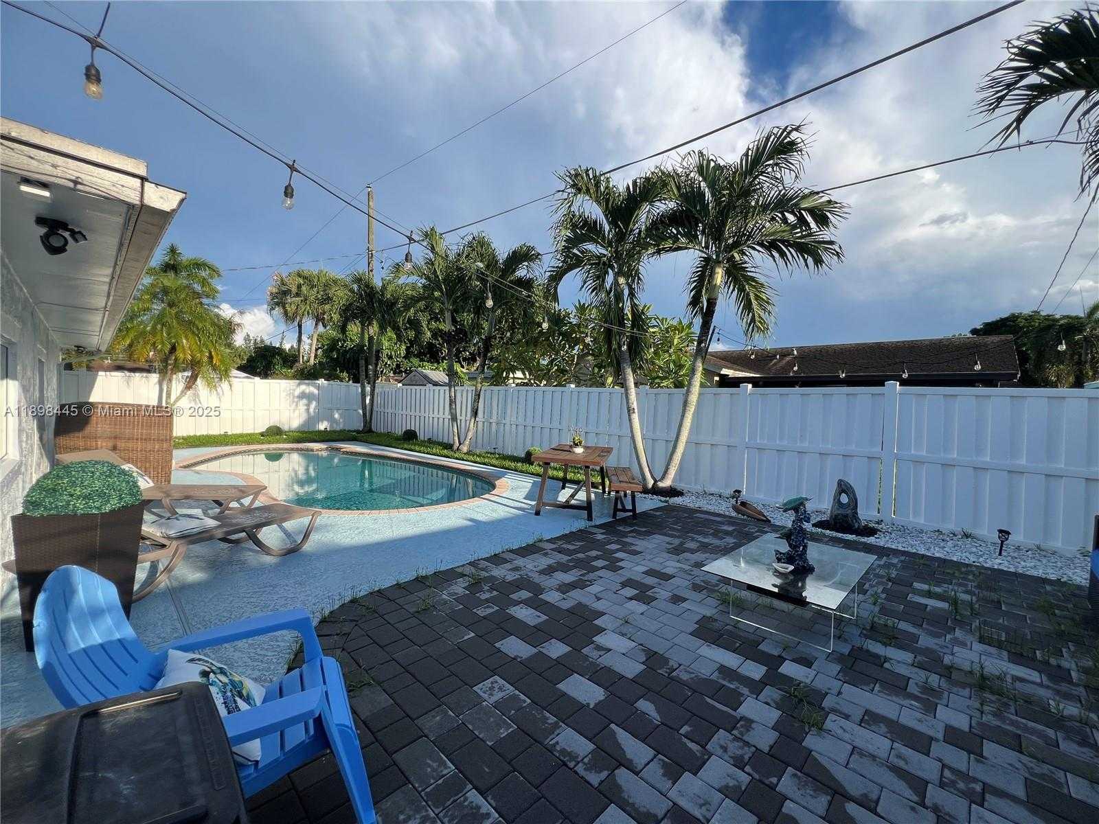 Small Image of 11370 NORTH WEST 46TH PL, Sunrise Number 37