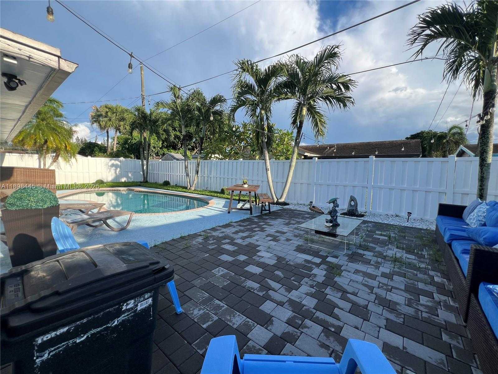 Small Image of 11370 NORTH WEST 46TH PL, Sunrise Number 38