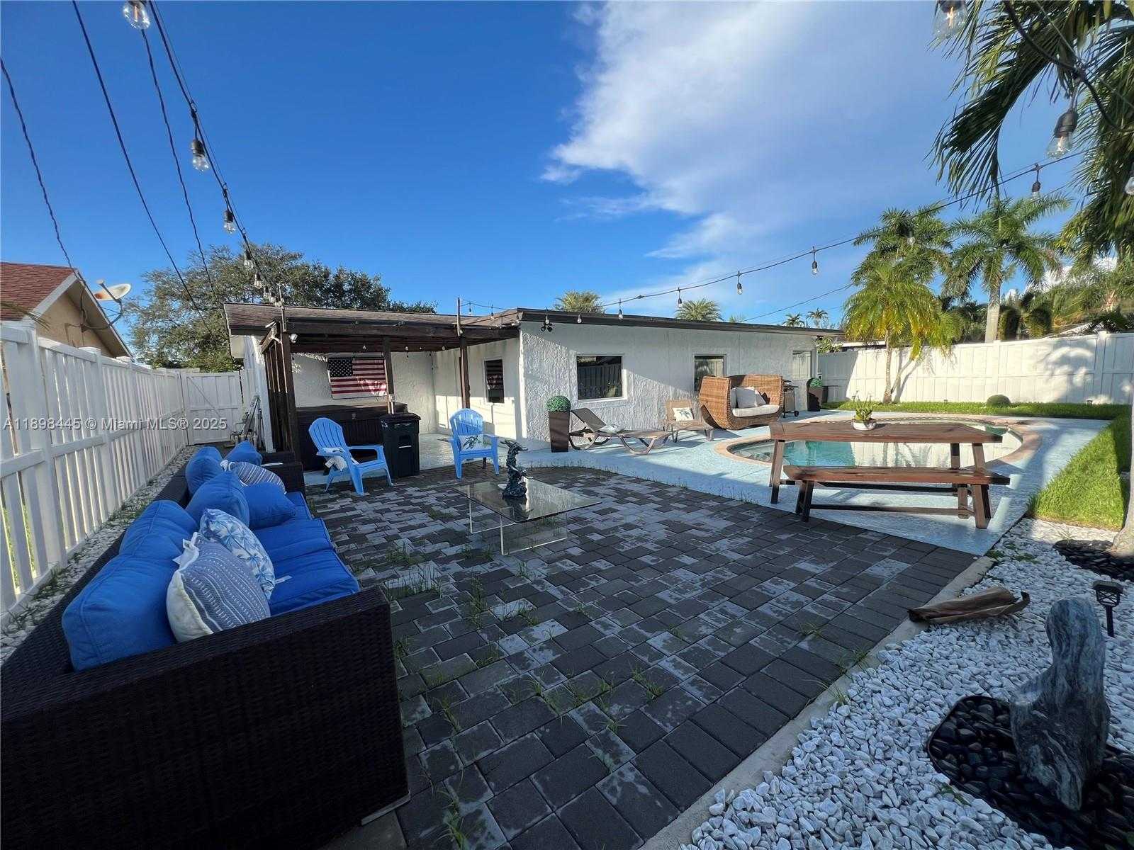 Small Image of 11370 NORTH WEST 46TH PL, Sunrise Number 40