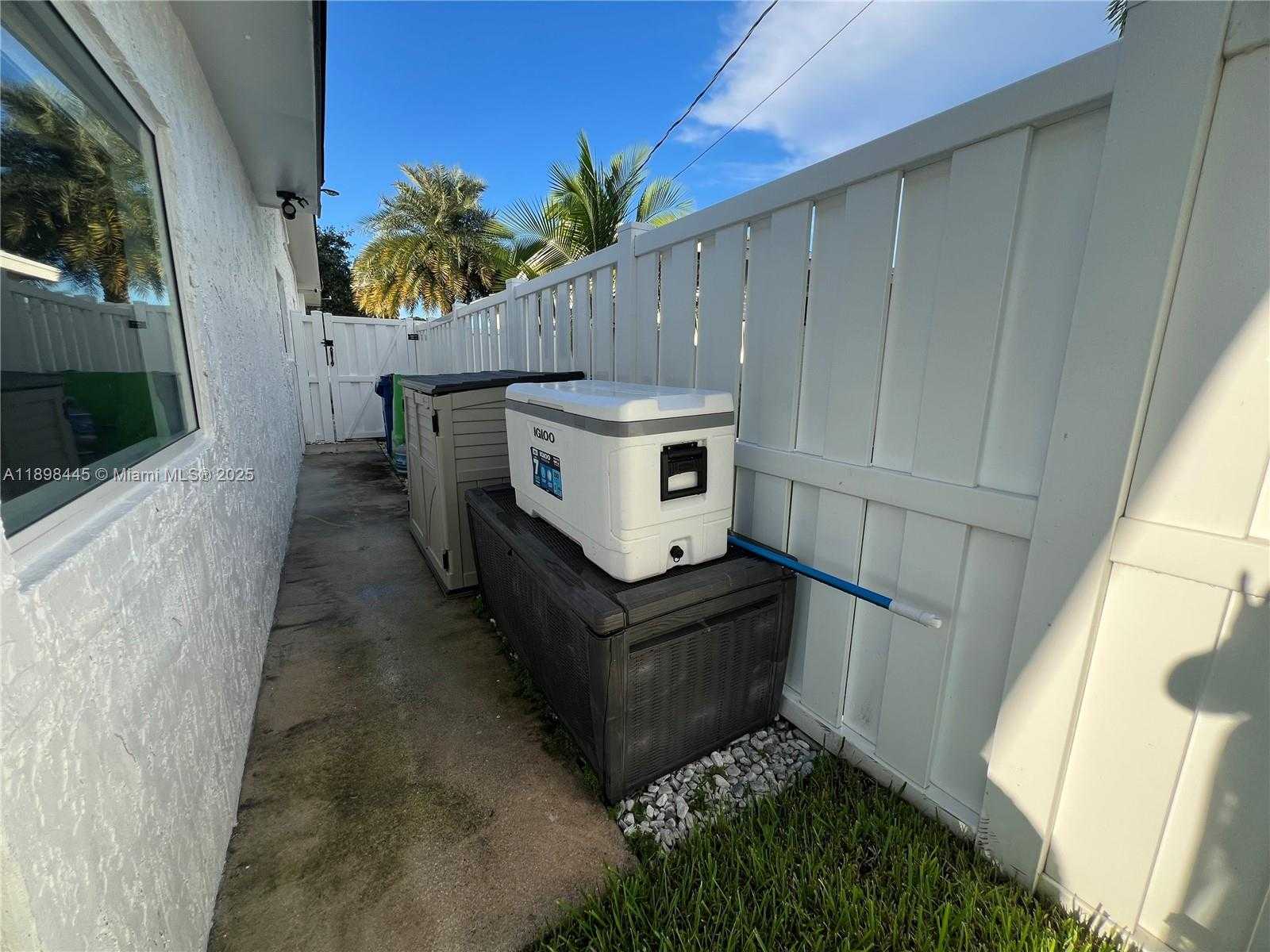 Small Image of 11370 NORTH WEST 46TH PL, Sunrise Number 47