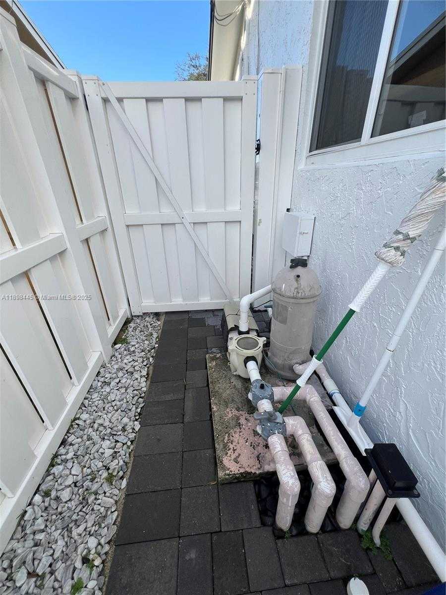 Small Image of 11370 NORTH WEST 46TH PL, Sunrise Number 48