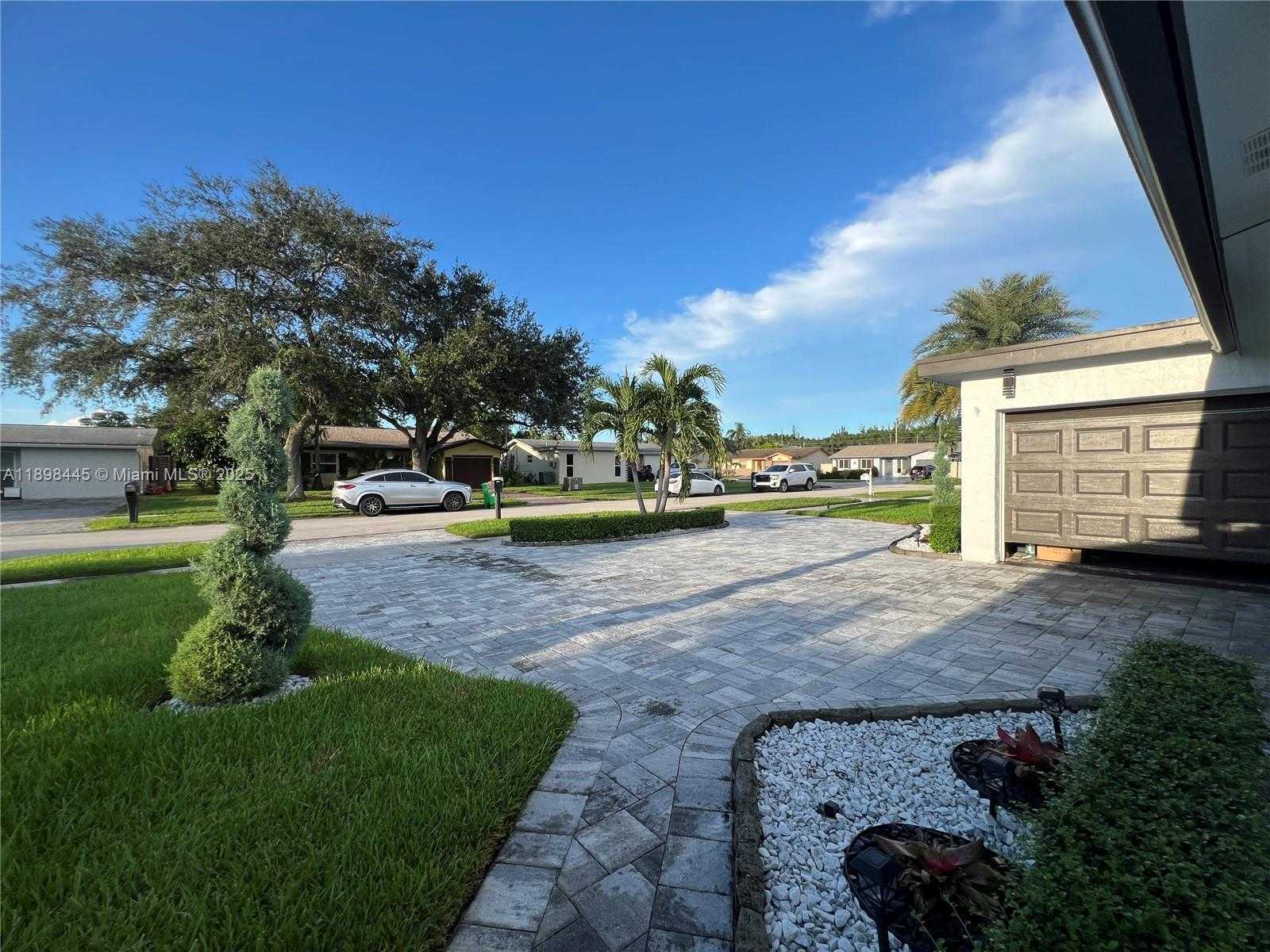 Small Image of 11370 NORTH WEST 46TH PL, Sunrise Number 51