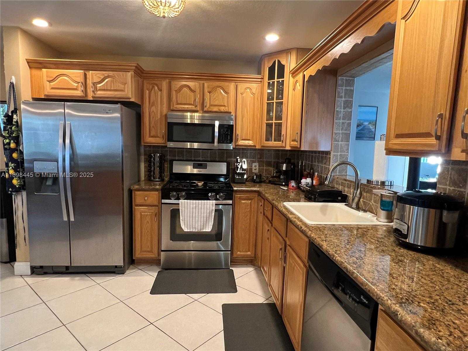 Small Image of 11370 NORTH WEST 46TH PL, Sunrise Number 8