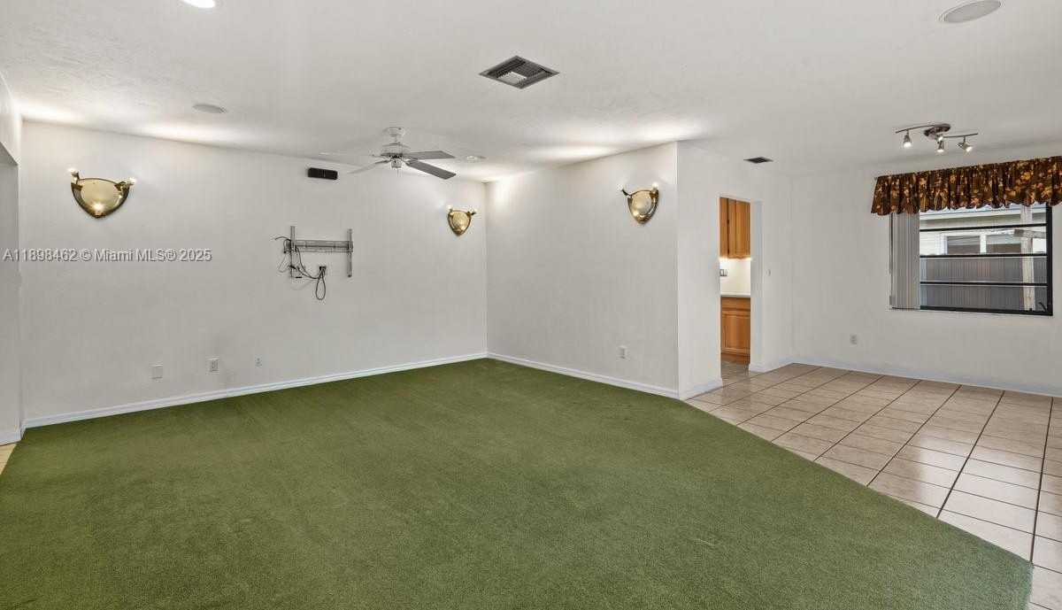 Small Image of 9817 SOUTH WEST 194TH ST, Cutler Bay Number 12