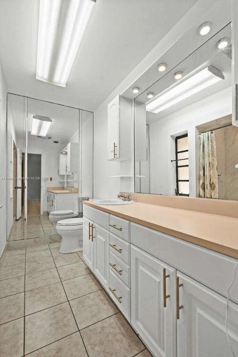 Small Image of 9817 SOUTH WEST 194TH ST, Cutler Bay Number 21