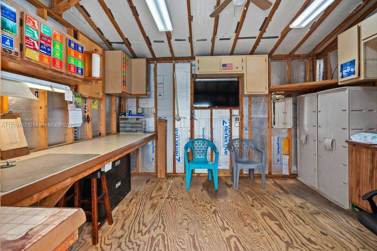 Small Image of 9817 SOUTH WEST 194TH ST, Cutler Bay Number 35