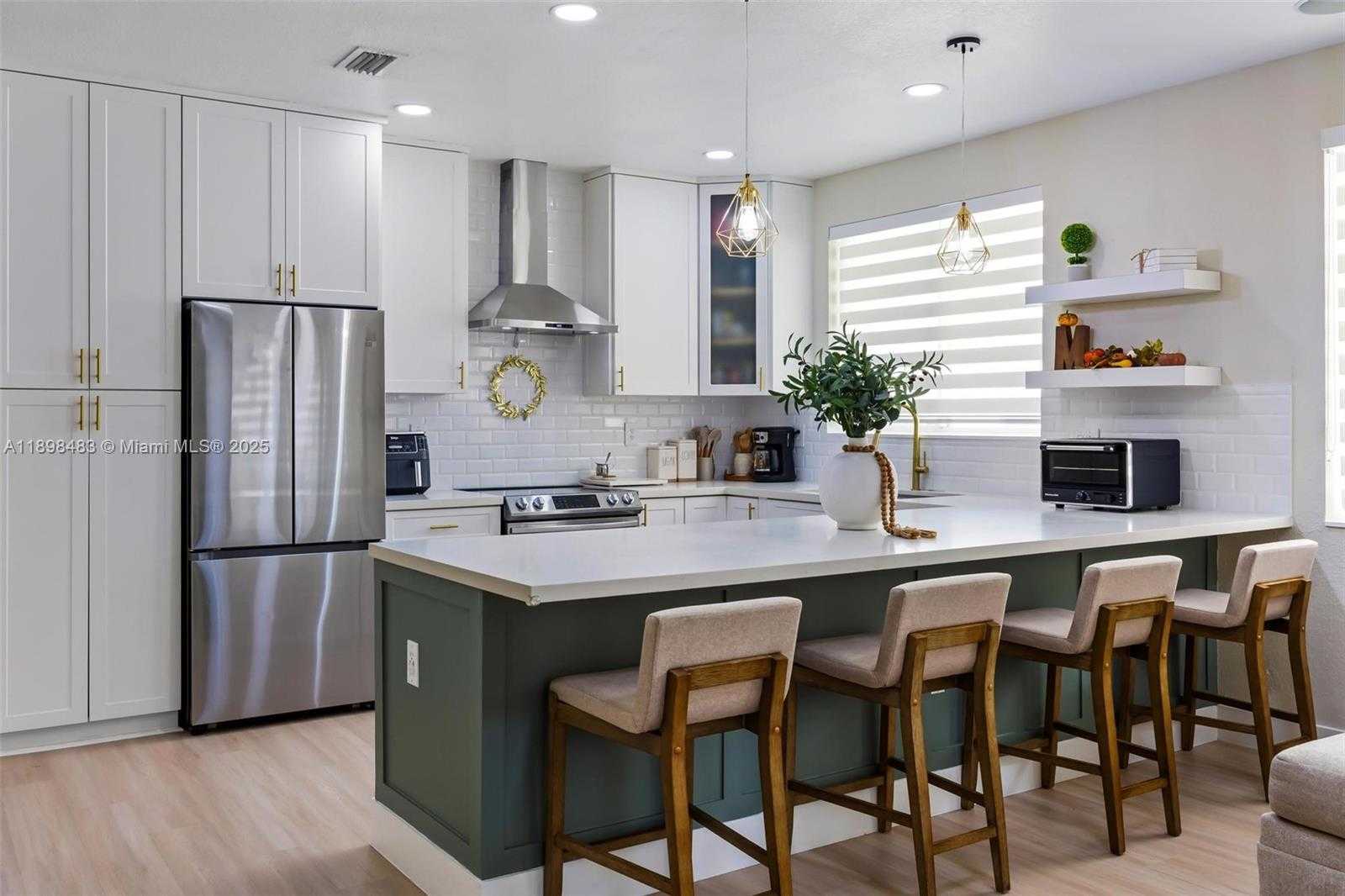 Small Image of 20459 NORTH WEST 14TH CT, Miami Gardens Number 12