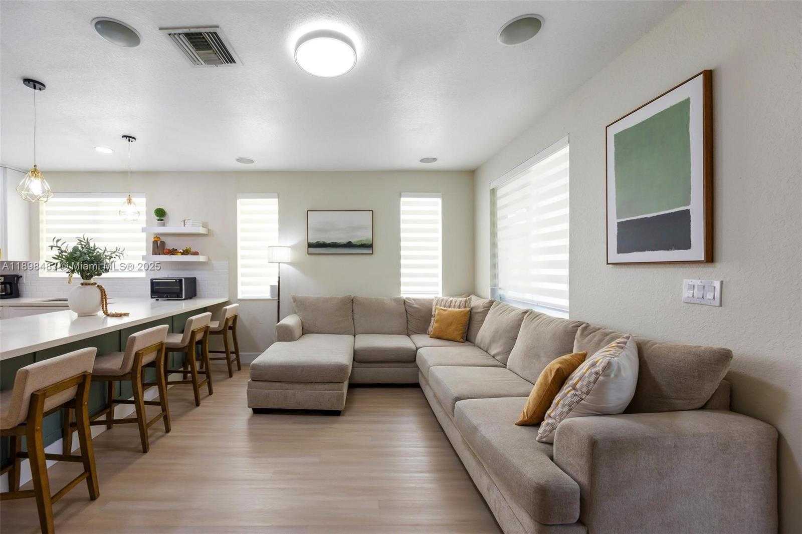 Small Image of 20459 NORTH WEST 14TH CT, Miami Gardens Number 18