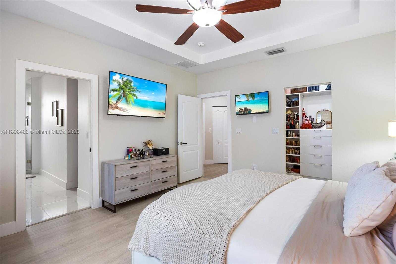 Small Image of 20459 NORTH WEST 14TH CT, Miami Gardens Number 25