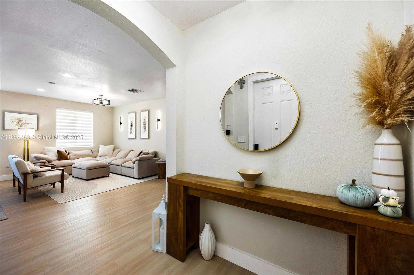 Small Image of 20459 NORTH WEST 14TH CT, Miami Gardens Number 8