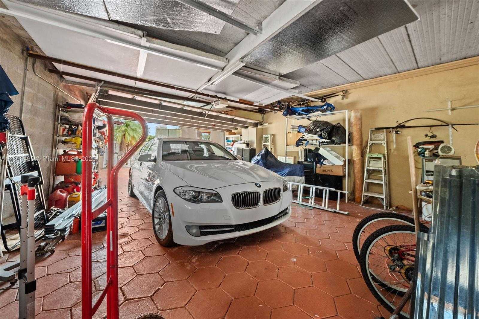 Small Image of 100 EAST 37TH ST, Hialeah Number 21