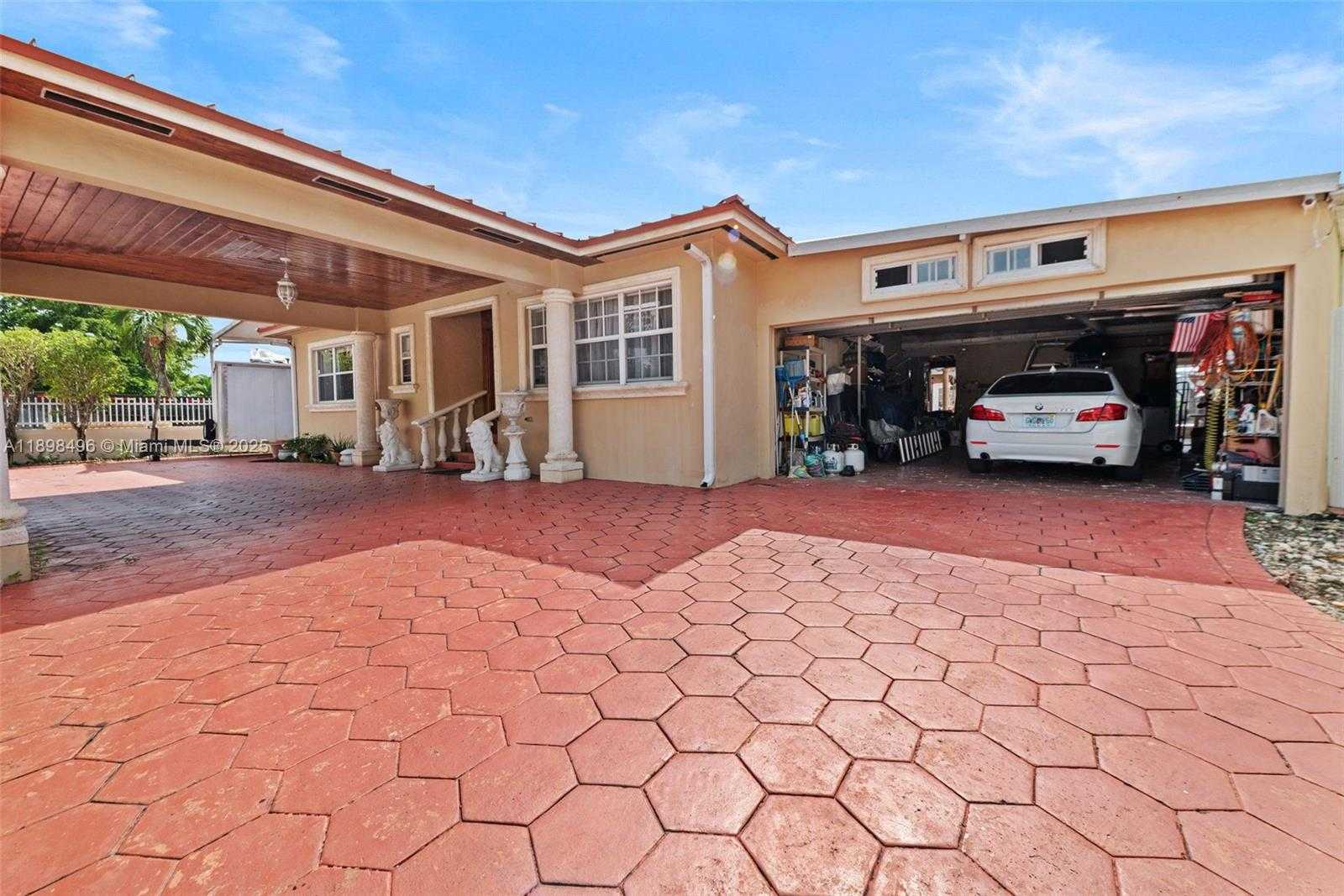 Small Image of 100 EAST 37TH ST, Hialeah Number 3